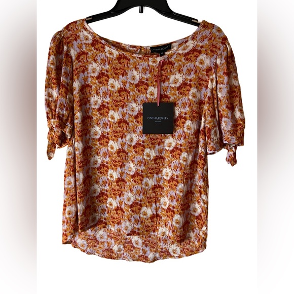 🆕 Cynthia Rowley XS women’s short sleeve blouse - Picture 1 of 2